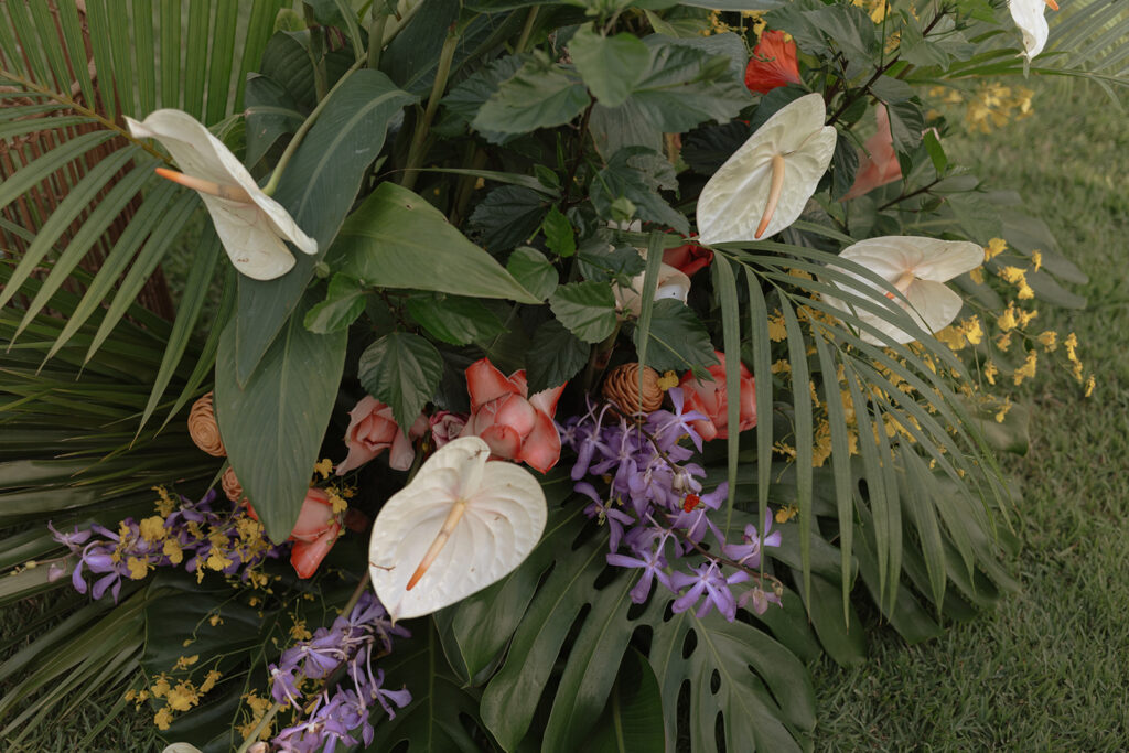 Oahu Destination Wedding Photographer - florals